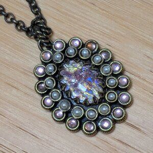 Ollipop USA Vintage Style Iridescent Statement Necklace